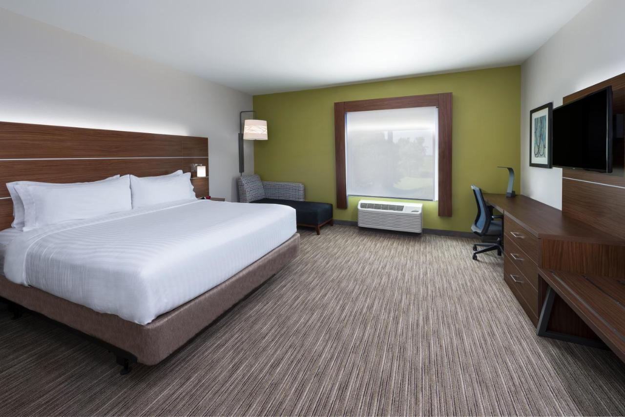 Holiday Inn Express Troy By Ihg Exterior photo